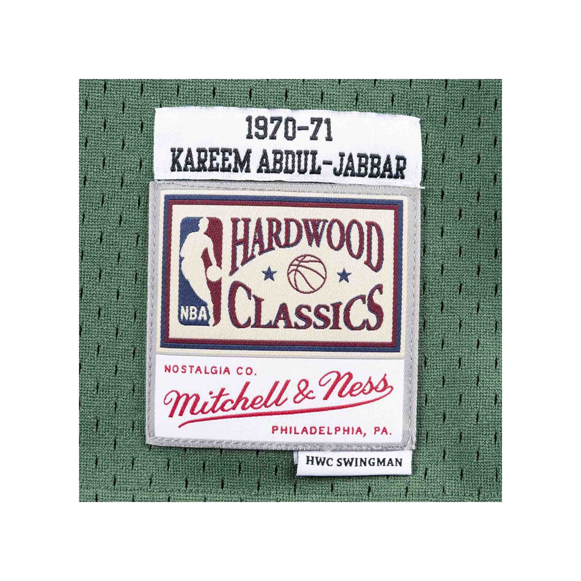 Men's Mitchell & Ness Kareem Abdul-Jabbar White Milwaukee Bucks 1971-72  Hardwood Classics Swingman Jersey